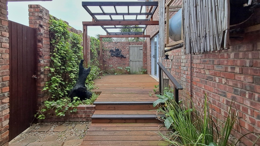 4 Bedroom Property for Sale in Seaview Eastern Cape